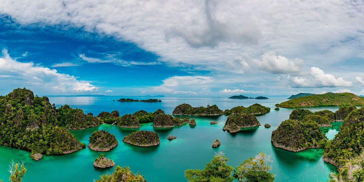 Yenwaupnor, Raja Ampat (Gam Island)