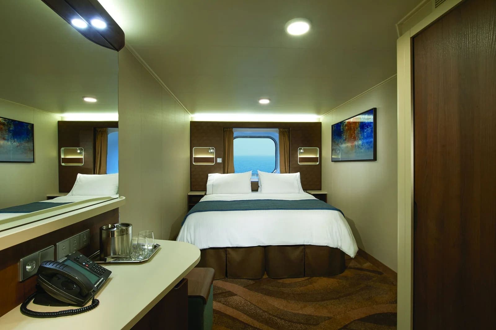 Family Oceanview, Norwegian Escape