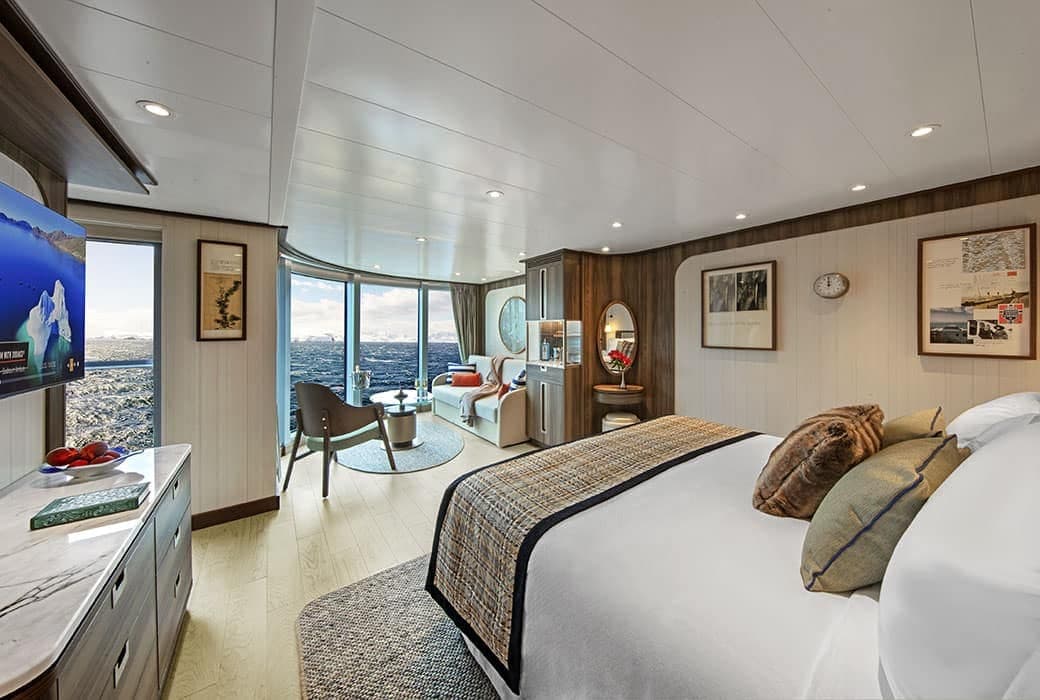 Panorama Penthouse Suite, Seabourn Venture