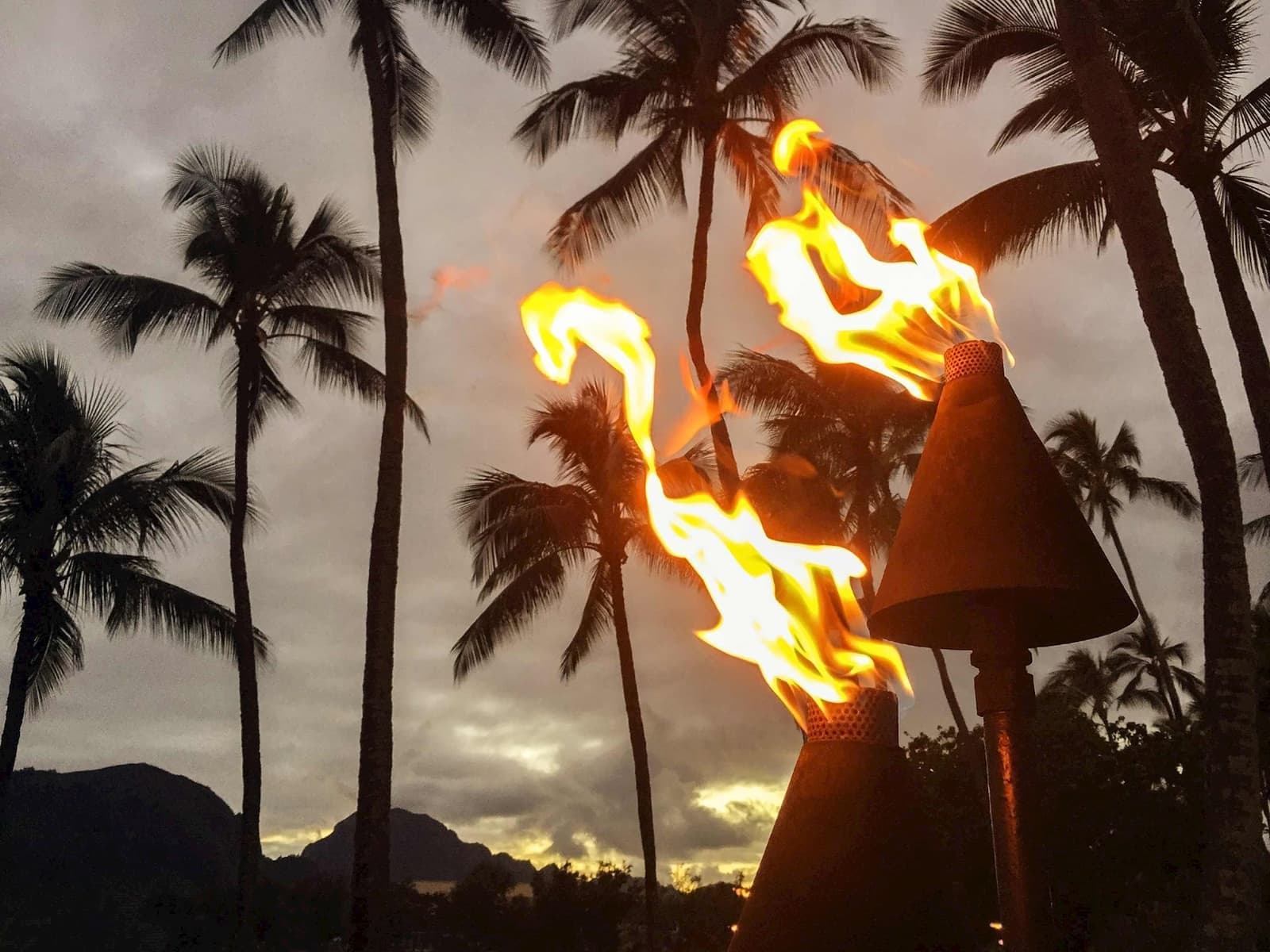 tiki-torches-beach-hawaii
