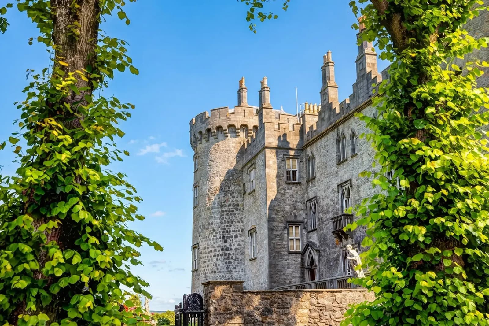 Day Hero Kilkenny Castle Kilkenny Ireland