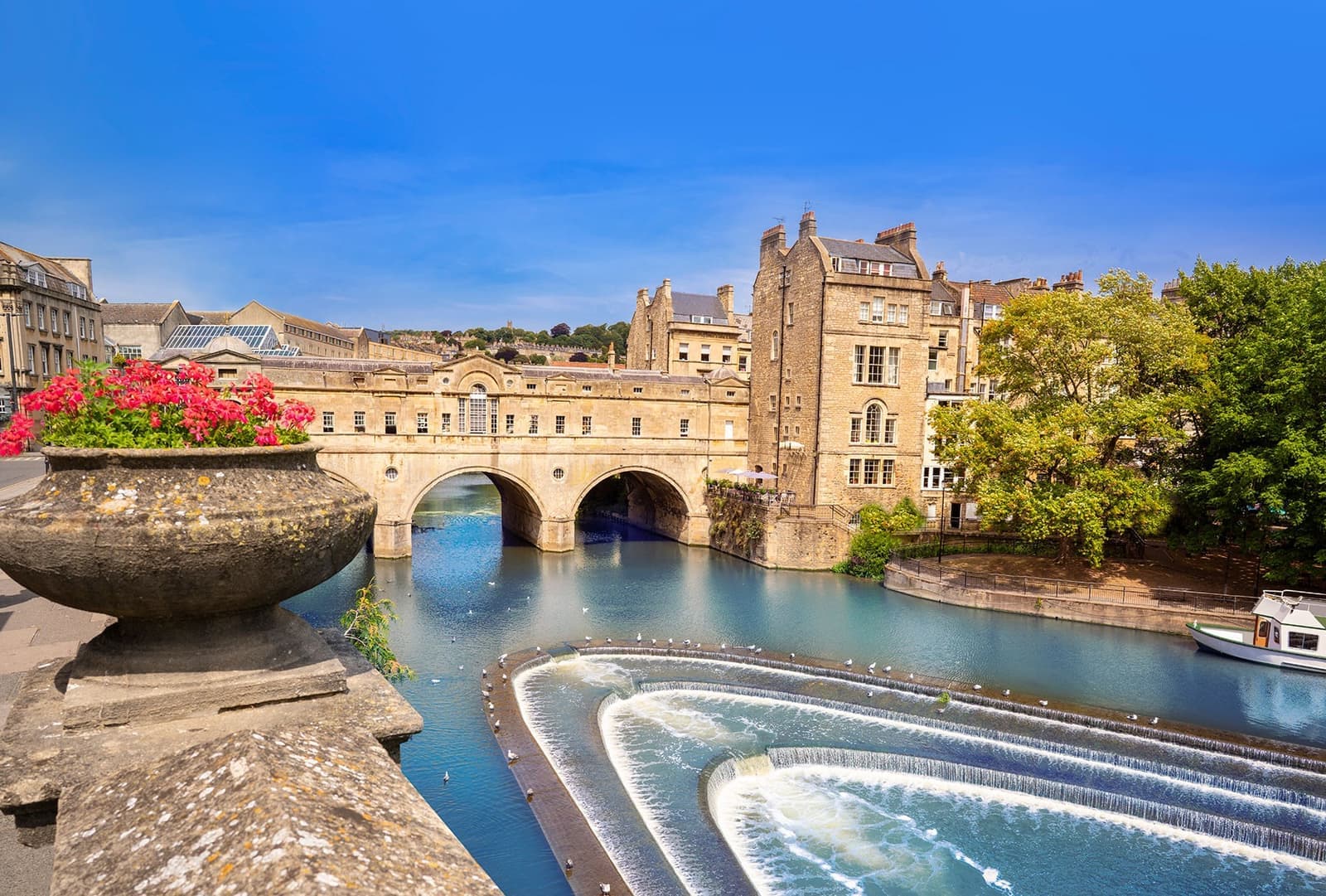 Pulteney Bridge over Avon River in Bath, England