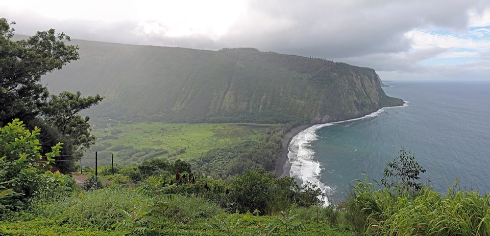 Waipio Valley Lookout