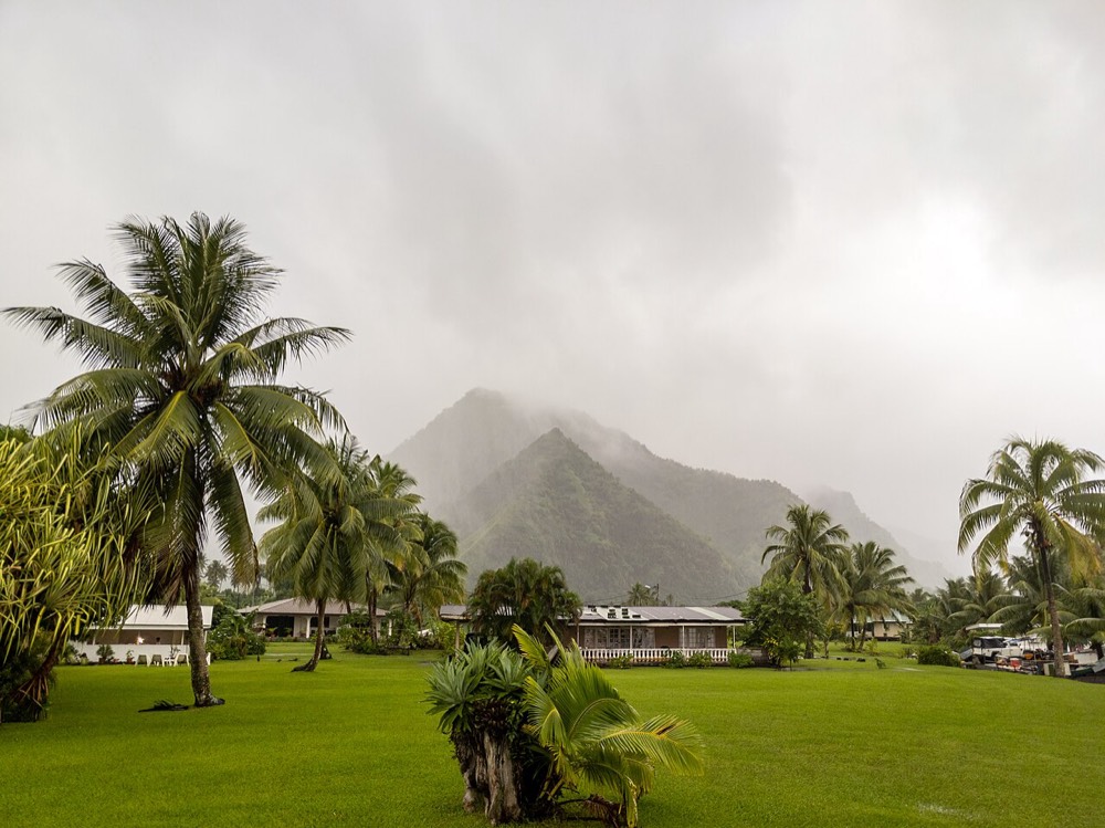 Tahiti Iti and Teahupo'o